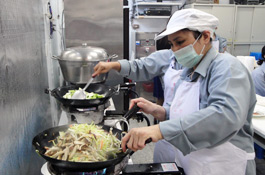 生活給養_炊場煮食